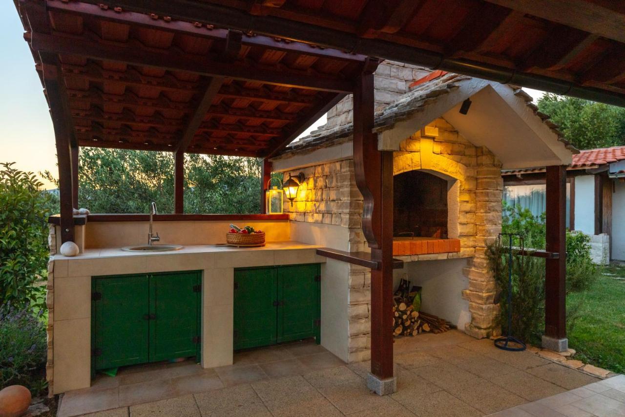 Villa Oliva Kastela Ngoại thất bức ảnh